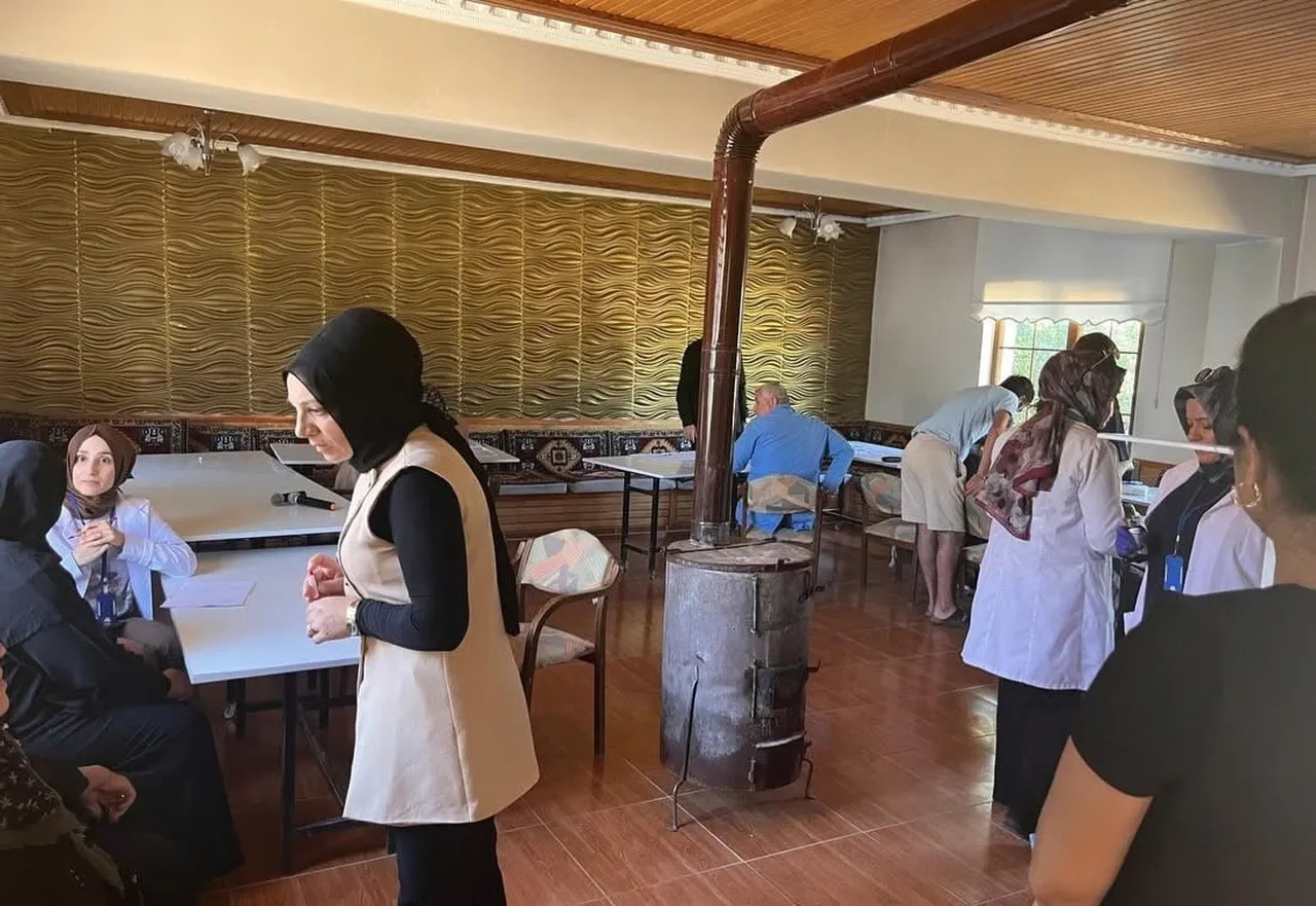 SAĞLIK EKİPLERİ KÖY KÖY GEZİYOR: ERZİNCAN’DA VATANDAŞLARA SAĞLIKLI YAŞAM...