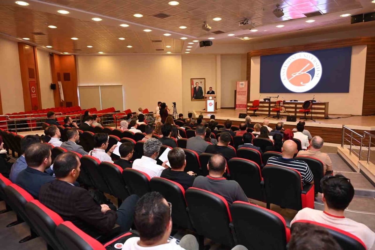 ASTAMONU ÜNİVERSİTESİ'NDE DÜZENLENEN 12. ULUSLARARASI TARİH EĞİTİMİ SEMPOZYUMU, TÜRKİYE'DEN VE...