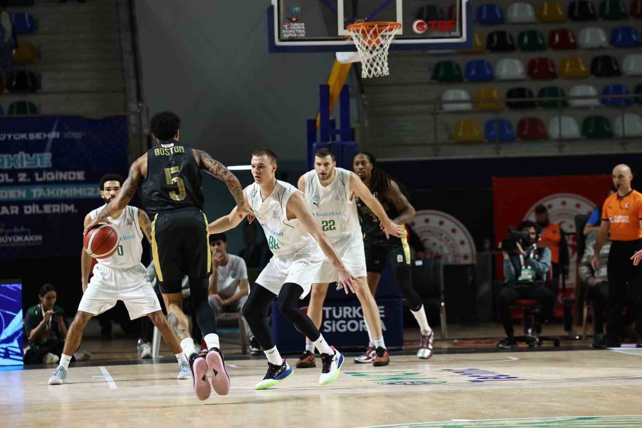 TÜRKİYE BASKETBOL SÜPER LİGİ'NİN 6. HAFTASINDA KÖRFEZ BASKET EVİNDE TRABZONSPOR'A 94-86 MAĞLUP...
