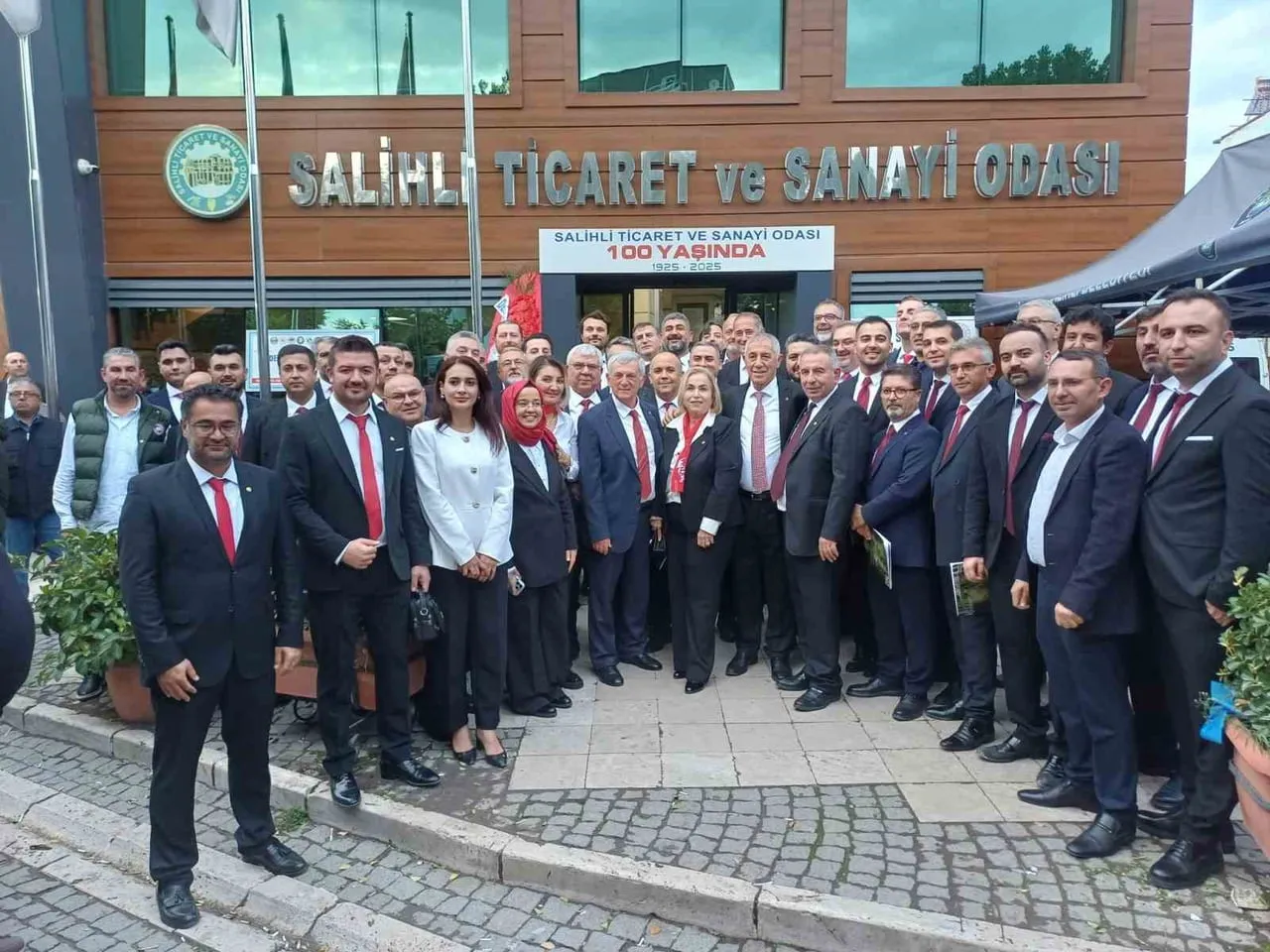 MANİSA’NIN SALİHLİ İLÇESİNDEKİ TİCARET VE SANAYİ ODASI’NIN (TSO) MESLEK KOMİTESİ VE MECLİS ÜYELİĞİ...