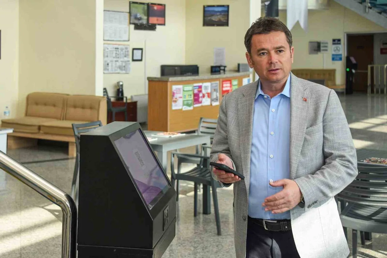 OSMANGAZİ BELEDİYESİ, "SPORUN KALBİ OSMANGAZİ" UYGULAMASIYLA SPOR TESİSLERİNE ERİŞİMİ, EĞİTİM...