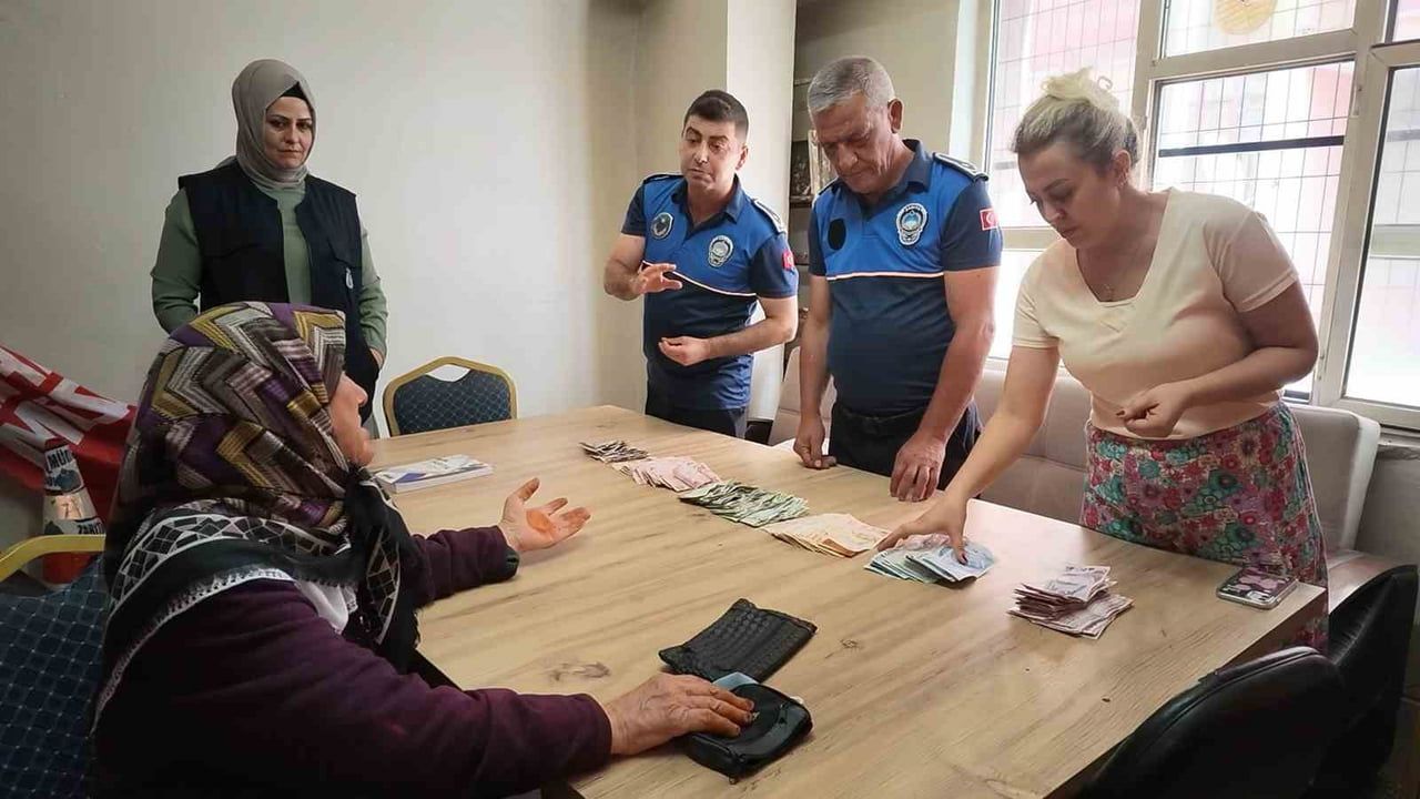 KIRIKKALE'DE PARKTA DİLENCİLİK YAPAN 77 YAŞINDAKİ KADININ ÜZERİNDEN 25 BİN 190 LİRA ÇIKTI. ZABITA...