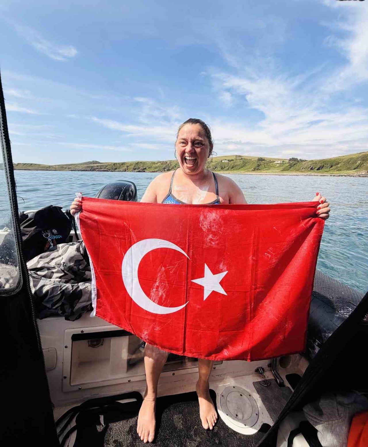 TÜRK ULTRAMARATON YÜZÜCÜSÜ MELİSA ULUARSLAN, AÇIK SU YÜZÜCÜLÜĞÜNÜN EN ZORLU MEYDAN OKUMALARINDAN...