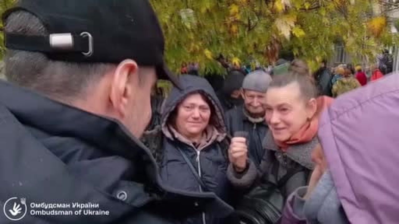 Ukrayna'nın güneyindeki Herson bölgesinde ateşkes ilan edilen Oleshky şehrine gıda ve tıbbi...