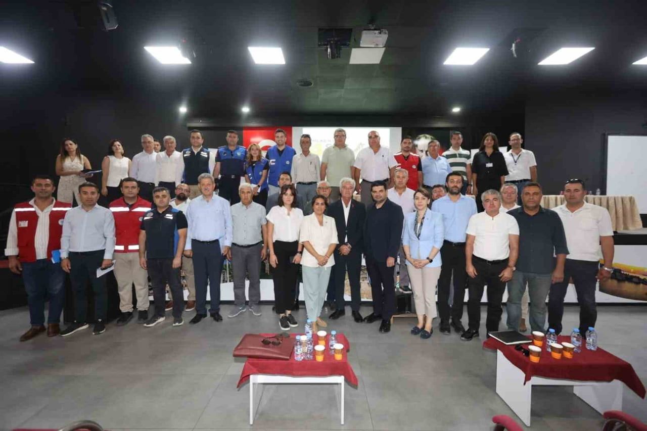 MUĞLA BÜYÜKŞEHİR'DEN MİLAS'TA MUHTARLARLA KOORDİNASYON TOPLANTISI