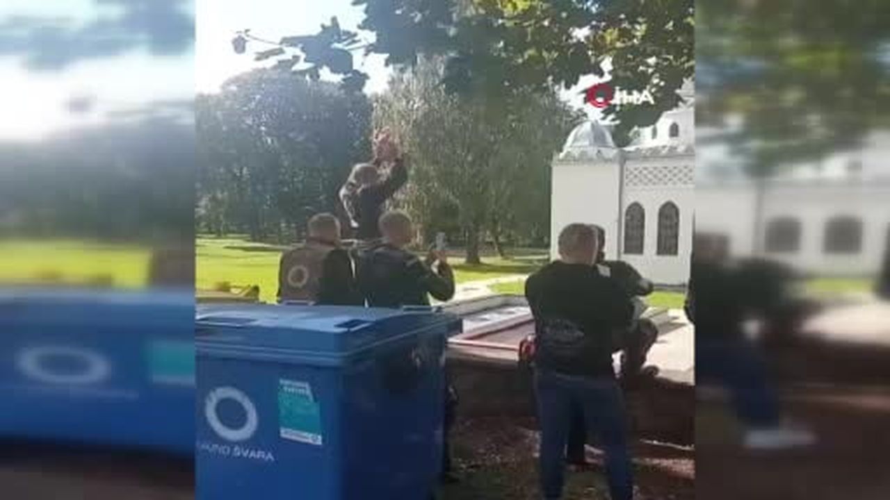 Litvanya’nın Kaunas kentinde bir araya gelen motosikletçiler, cuma namazı sırasında yüksek sesle...