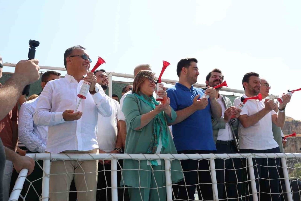 PROGRAMDA GAZİANTEP BÜYÜKŞEHİR BELEDİYE BAŞKANI FATMA ŞAHİN VE PROTOKOL ÜYELERİ, AÇILIŞ...