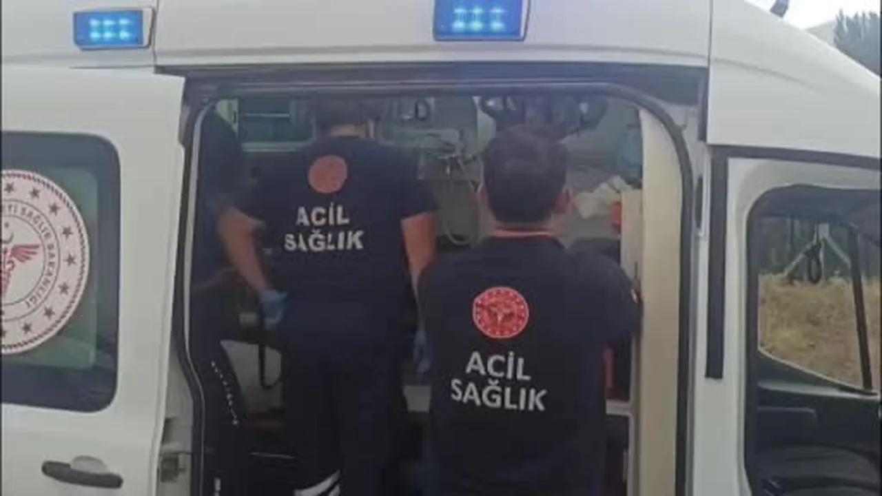 Hastaneden çıktı, dakikalar sonra kaza yaptı