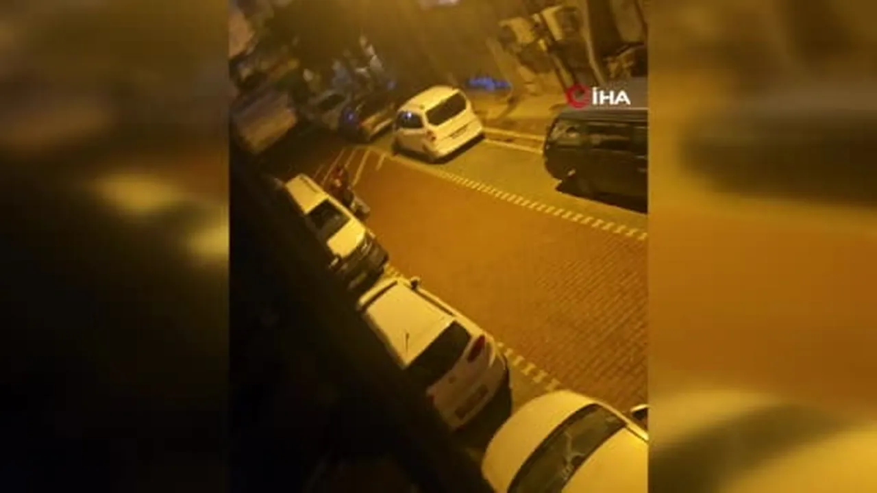 Esenyurt’ta bir kadın sokak ortasında bir erkeği böyle darbetti