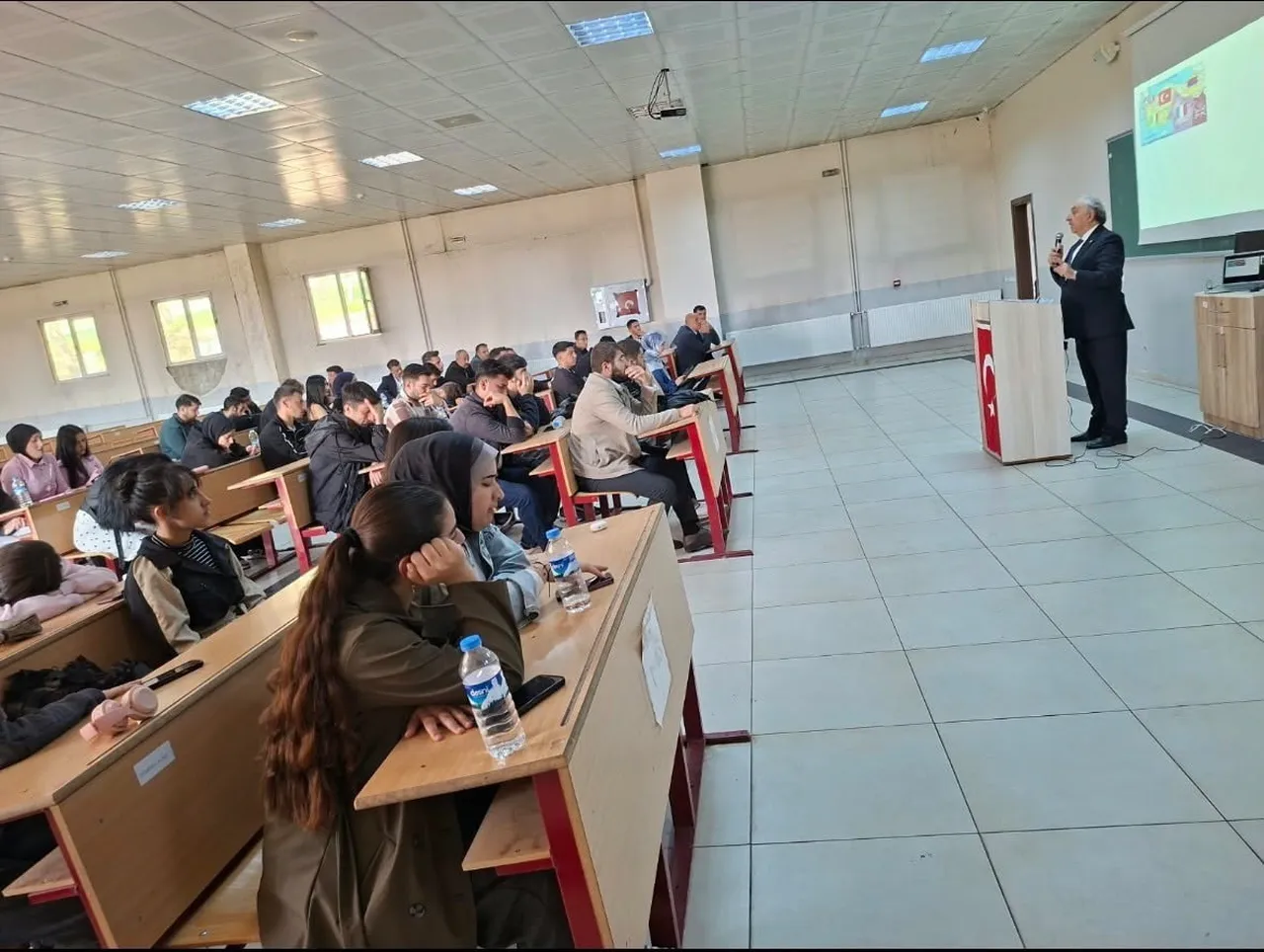 ERZURUM KALKINMA VAKFI (ER-VAK) BAŞKANI TARİHÇİ ECZ. ERDAL GÜZEL, ATATÜRK ÜNİVERSİTESİ PASİNLER...