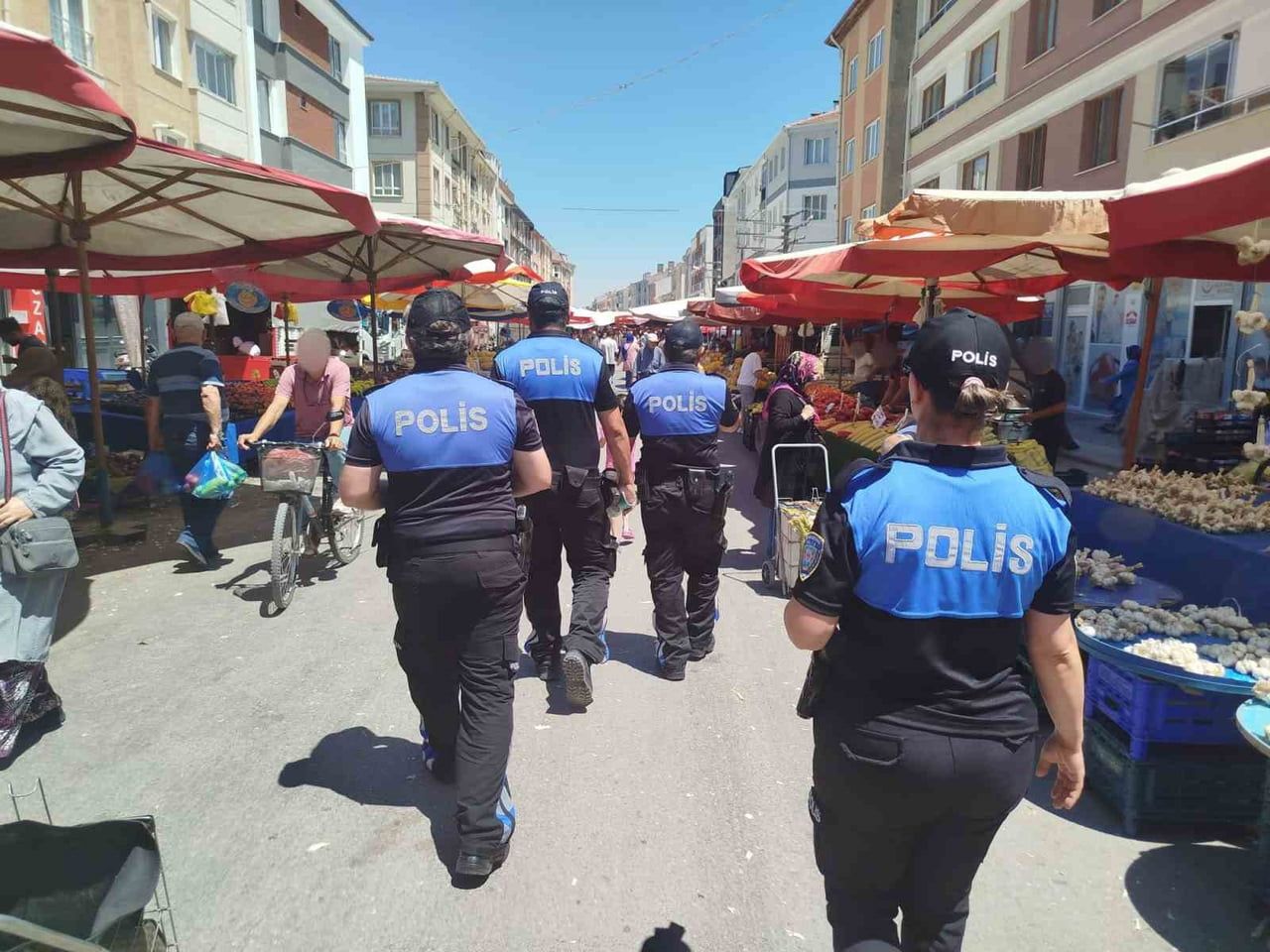 ESKİŞEHİR'DE POLİS EKİPLERİNCE HIRSIZLIK VE DOLANDIRICILIK OLAYLARIYLA İLGİLİ VATANDAŞLARA...