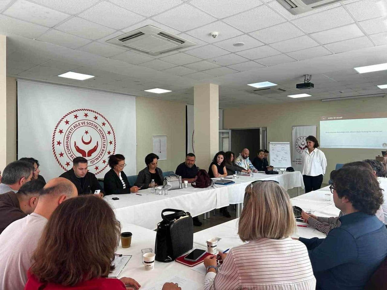 MUĞLA’DA KAMU PERSONELİNE SOSYAL İÇERME EĞİTİMİ VERİLDİ