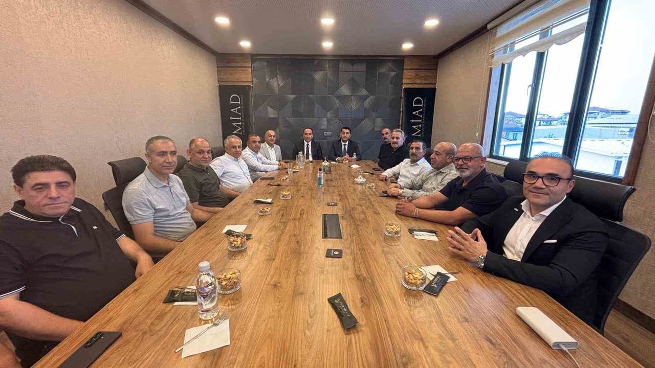 BOYRAZ’DAN MİAD’A ZİYARET: "MALATYA EKONOMİSİNİ BİRLİKTE AYAĞA KALDIRACAĞIZ"