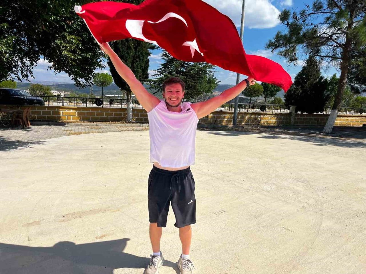 MUSTAFA GÜZEL