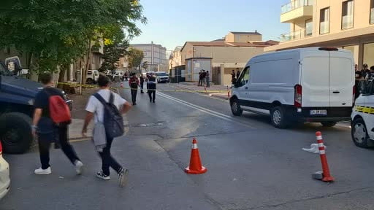 Ümraniye'de ağaçlık alanda el bombası bulundu