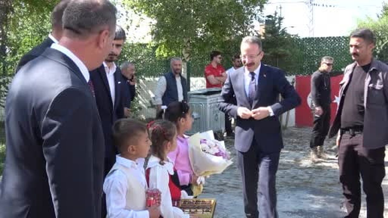 Ardahan’da 2026-2027 Eğitim-Öğretim yılı için tören düzenlendi
