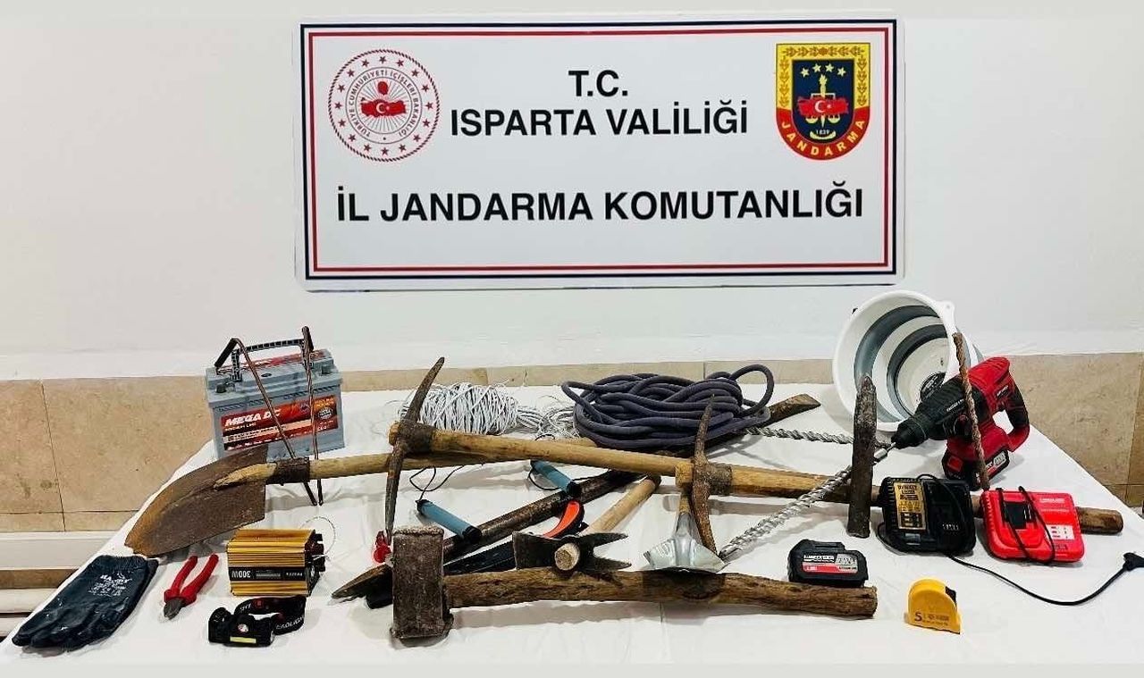 ISPARTA İL JANDARMA KOMUTANLIĞI EKİPLERİNCE SON 3 AYDA DÜZENLENEN 10 OPERASYONDA, 30 SİKKE...