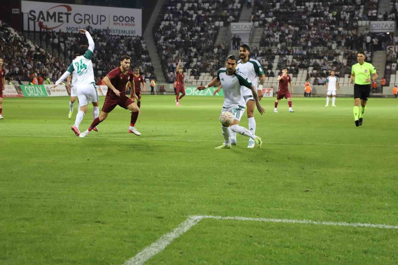 NESİNE 2. LİG: ELAZIĞSPOR: 5 – ALİAĞA FK: 0