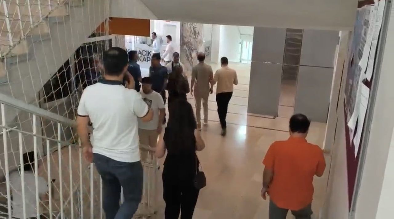 ŞANLIURFA'DA MEYDANA GELEN 5,8 BÜYÜKLÜĞÜNDEKİ DEPREM, MARDİN'DE DE HİSSEDİLDİ.