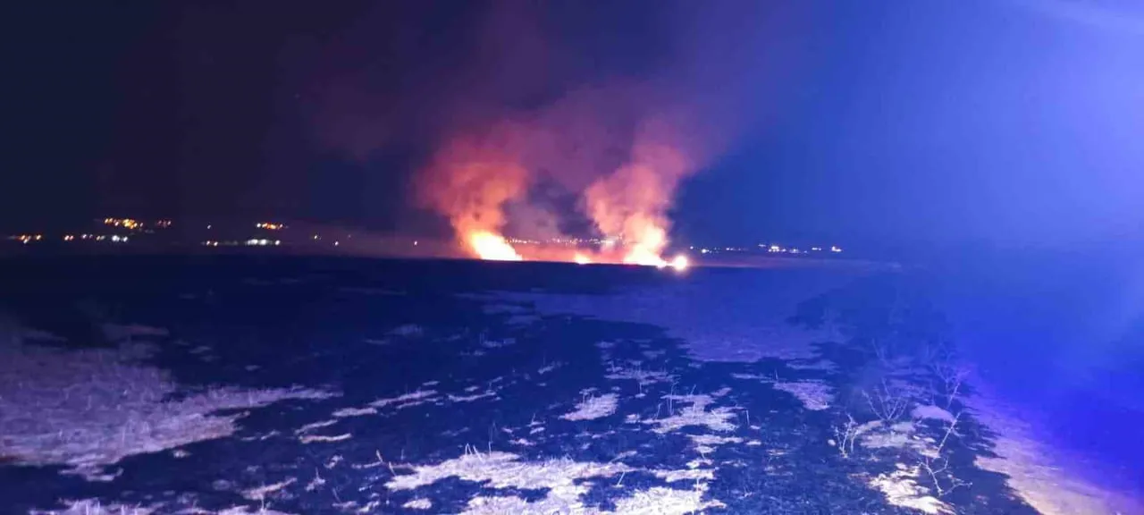 ADIYAMAN’DA MEYDANA GELEN ANIZ YANGINI KORKUTTU.