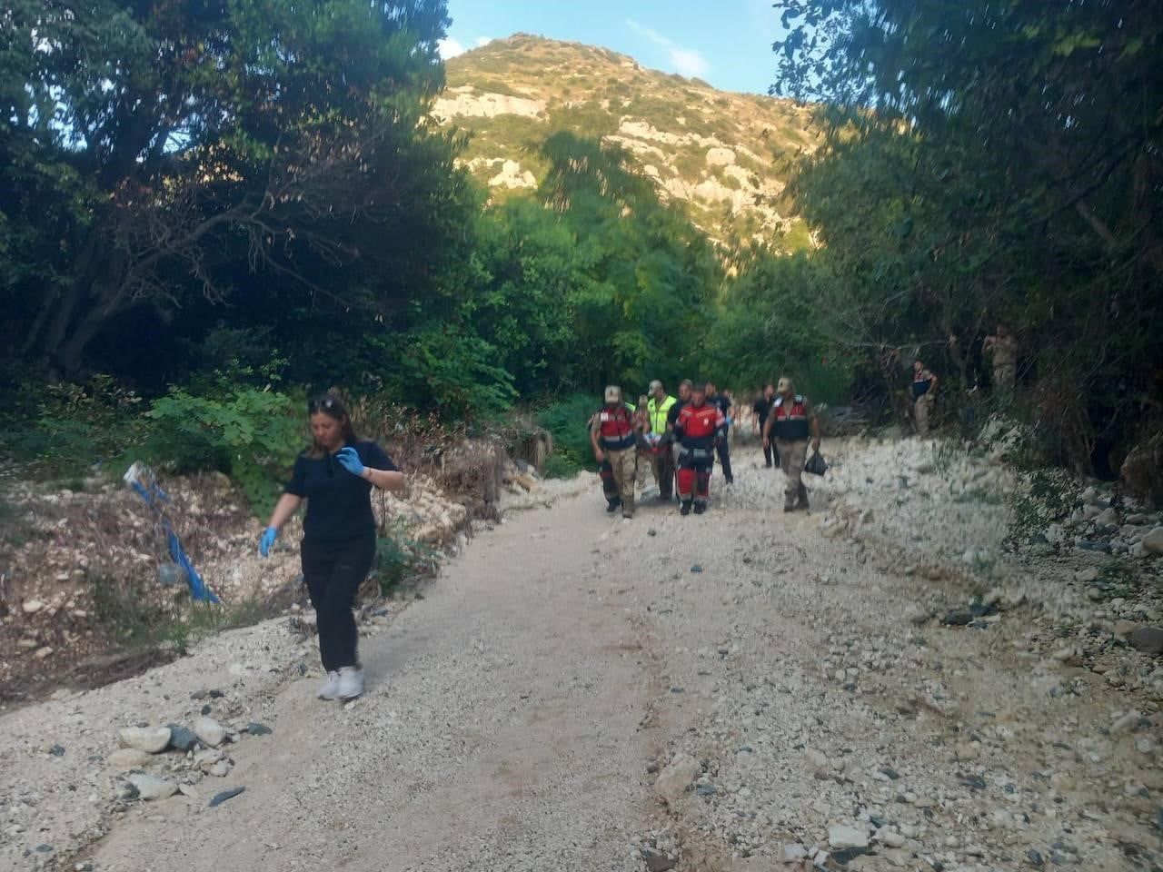 HATAY'DA AİLESİNİN İKİ GÜNDÜR HABER ALAMADIĞI ADAM, TARİHİ TİTUS TÜNELİNDE BULUNDU. EKİPLER...