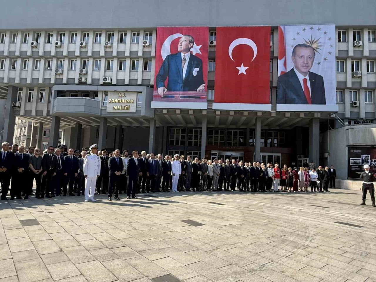 TÜRKİYE CUMHURİYETİ’NİN KURUCUSU GAZİ MUSTAFA KEMAL ATATÜRK’ÜN ZONGULDAK’A GELİŞİNİN 95. YIL...