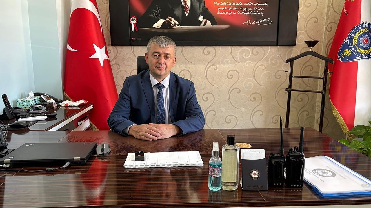 KULA’DA YAKLAŞIK 15 AYDIR İLÇE EMNİYET MÜDÜRÜ OLARAK GÖREV YAPAN SECAATTİN AKTAY’IN TAYİNİNİN...