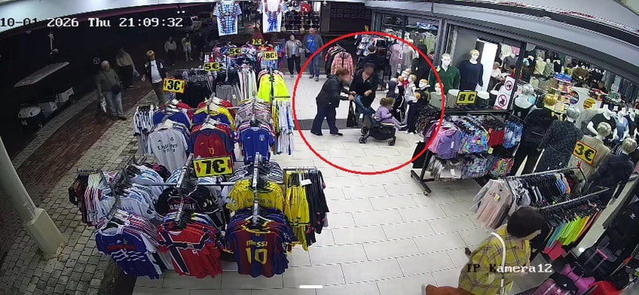 ANTALYA’NIN MANAVGAT İLÇESİNDE BİR BUTİKTEN EŞOFMAN ÇALAN 2 TURİST JANDARMA EKİPLERİ TARAFINDAN...