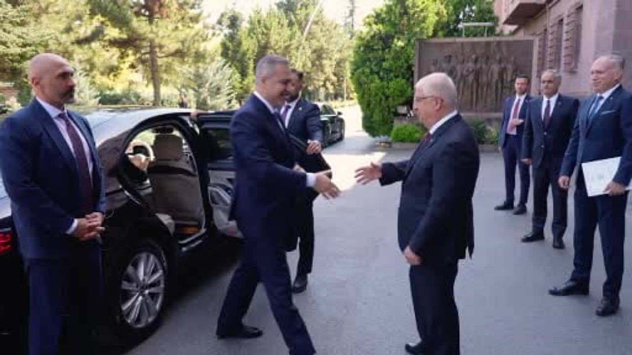 Bakan Fidan, Milli Savunma Bakanı Güler ile görüştü
