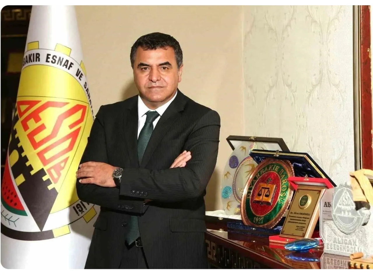 DİYARBAKIR ESNAF VE SANATKARLAR ODALARI BİRLİĞİ BAŞKANI (DESOB) BAŞKANI ALİCAN EBEDİNOĞLU...