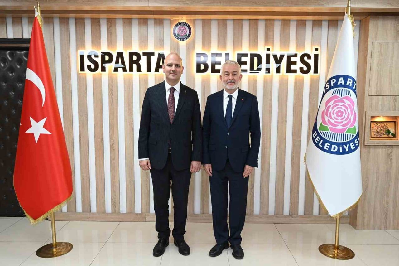 ANKARA MİLLETVEKİLİ DR. ÖMER İLERİ, ISPARTA BELEDİYE BAŞKANI ŞÜKRÜ BAŞDEĞİRMEN'İ ZİYARET...