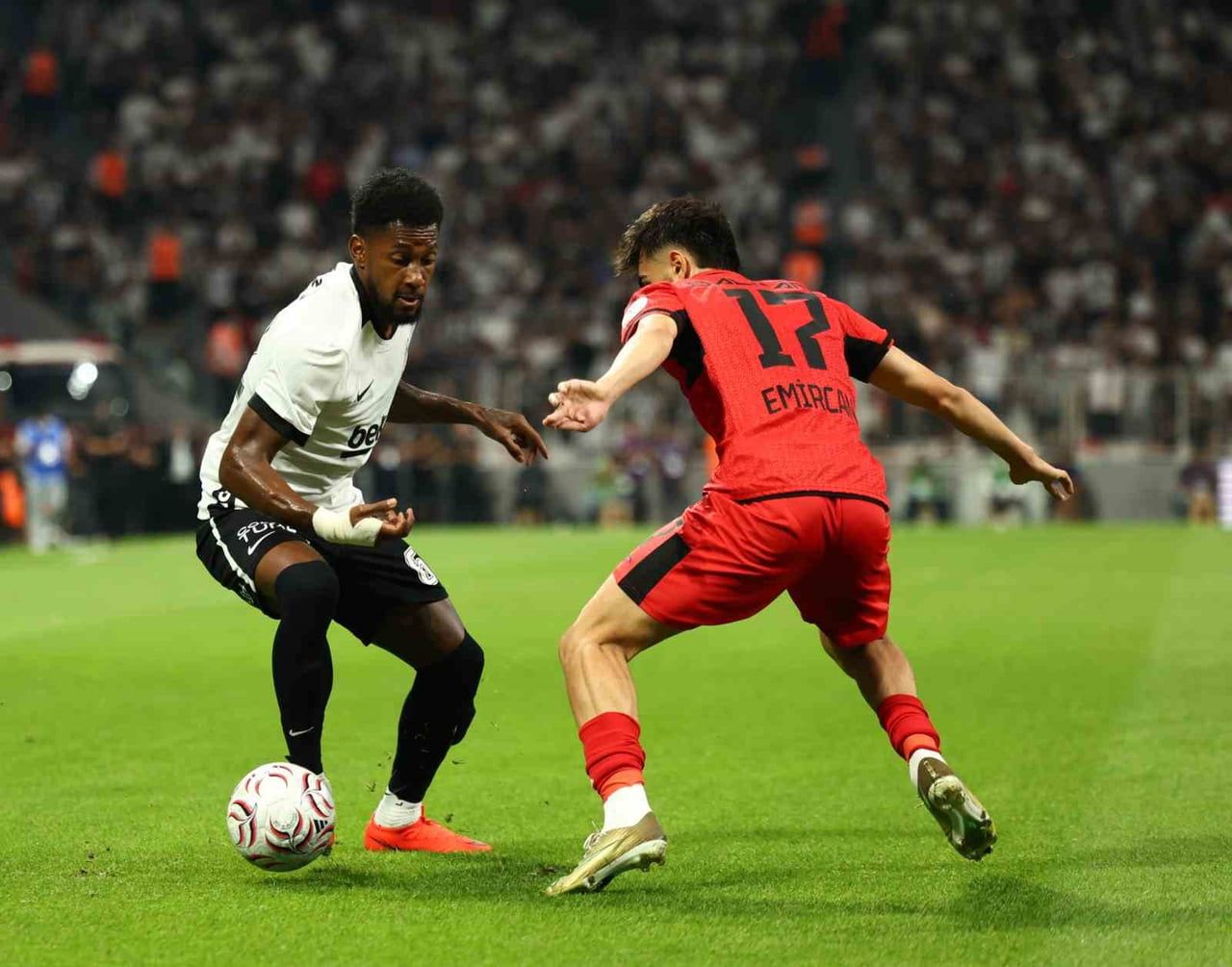 TRENDYOL SÜPER LİG'İN 3. HAFTASINDA BEŞİKTAŞ, SAHASINDA ÇORUM FUTBOL KULÜBÜ İLE KARŞI KARŞIYA...