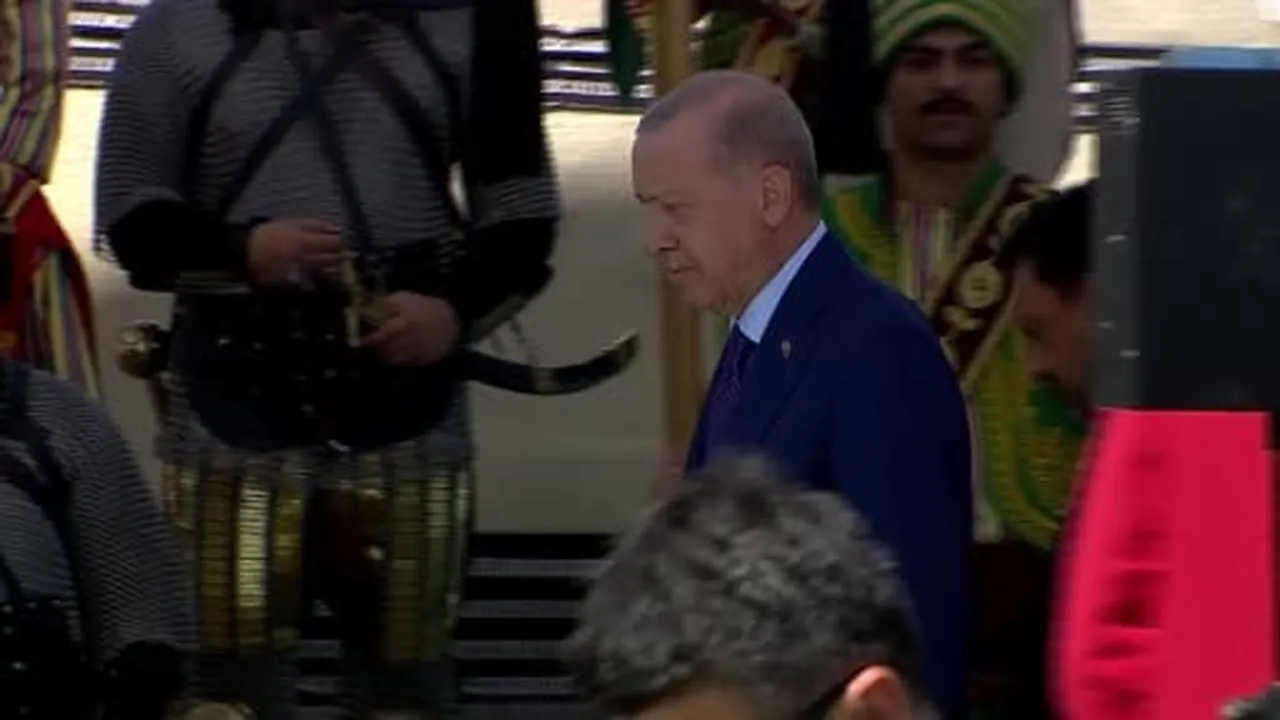 Cumhurbaşkanı Erdoğan: "Ahlat, Tatvan ve Güroymak sınırları içinde yer alan Nemrut Kalderası’nı...