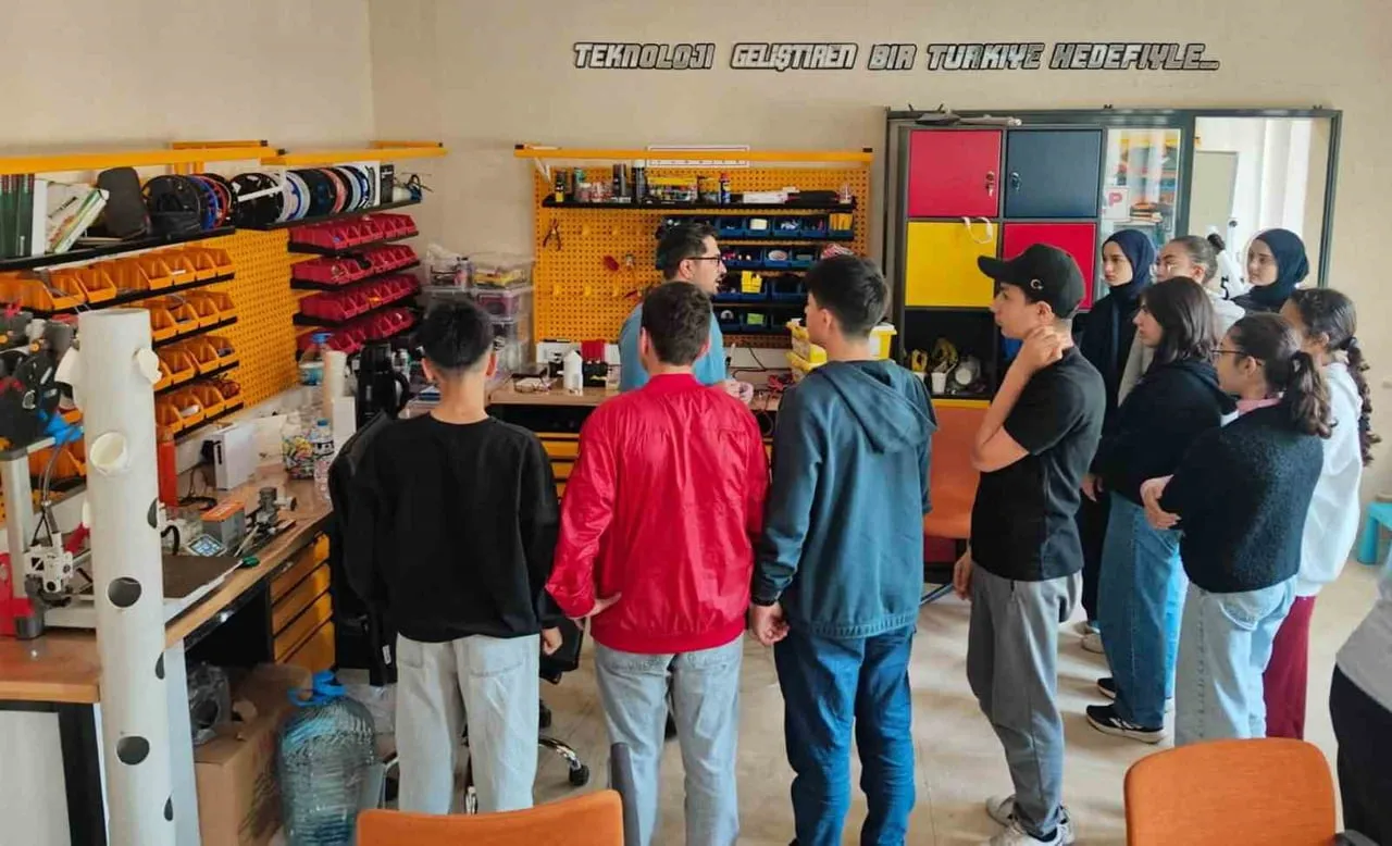 DENEYAP TEKNOLOJİ ATÖLYESİ'NDE YENİ DÖNEM BAŞLADI