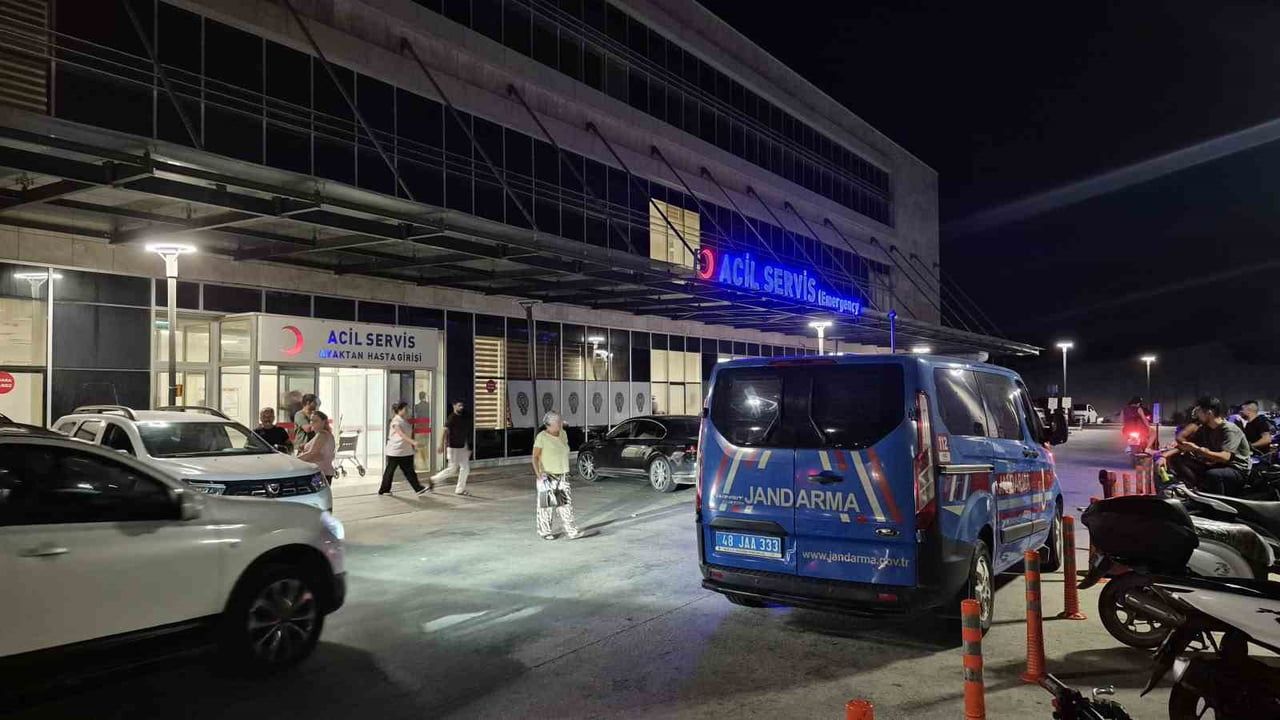 OTELDE GAZ SIZINTISI, 15 KİŞİ HASTANEYE KALDIRILDI