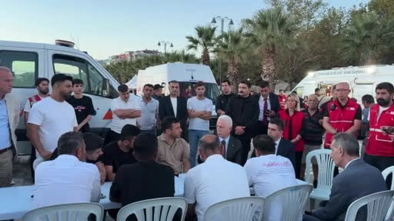 Vali Gül: "Çok kısa süre içerisinde gemi ile ilgili, mürettebat ile ilgili bilgiler alınacak"