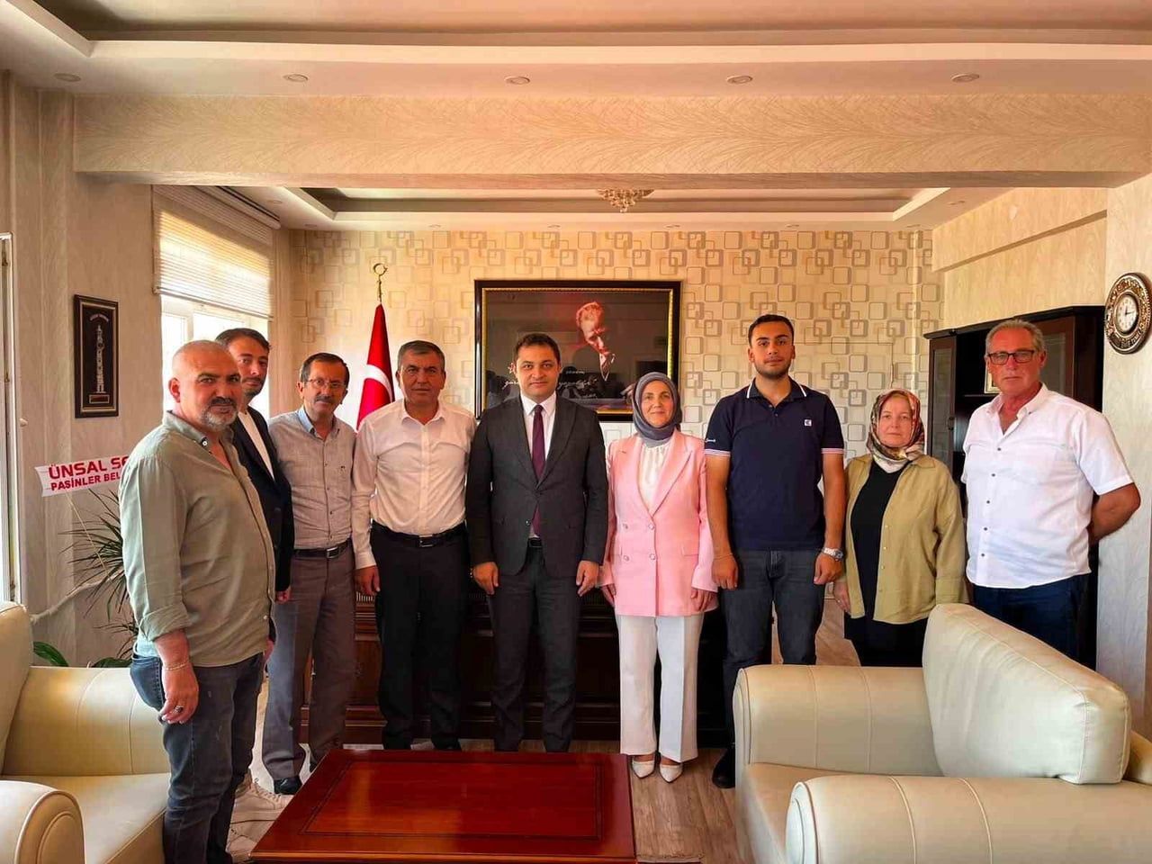 AK PARTİ SİVRİHİSAR İLÇE BAŞKANI HÜSEYİN İLHAN, İLÇE YÖNETİM KURULU ÜYELERİ VE BELEDİYE MECLİS...