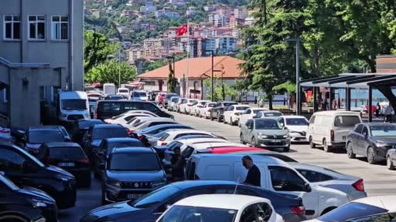 Zonguldak'ta terör örgütü operasyonunda tutuklanan 3 öğrenci hakim karşısında
