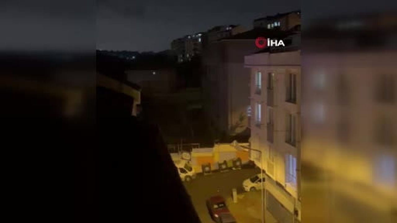 Arnavutköy’de gece yarısı 3 okuldan birden müzik ve marş sesleri yükseldi: Mahalleli şaşkına...