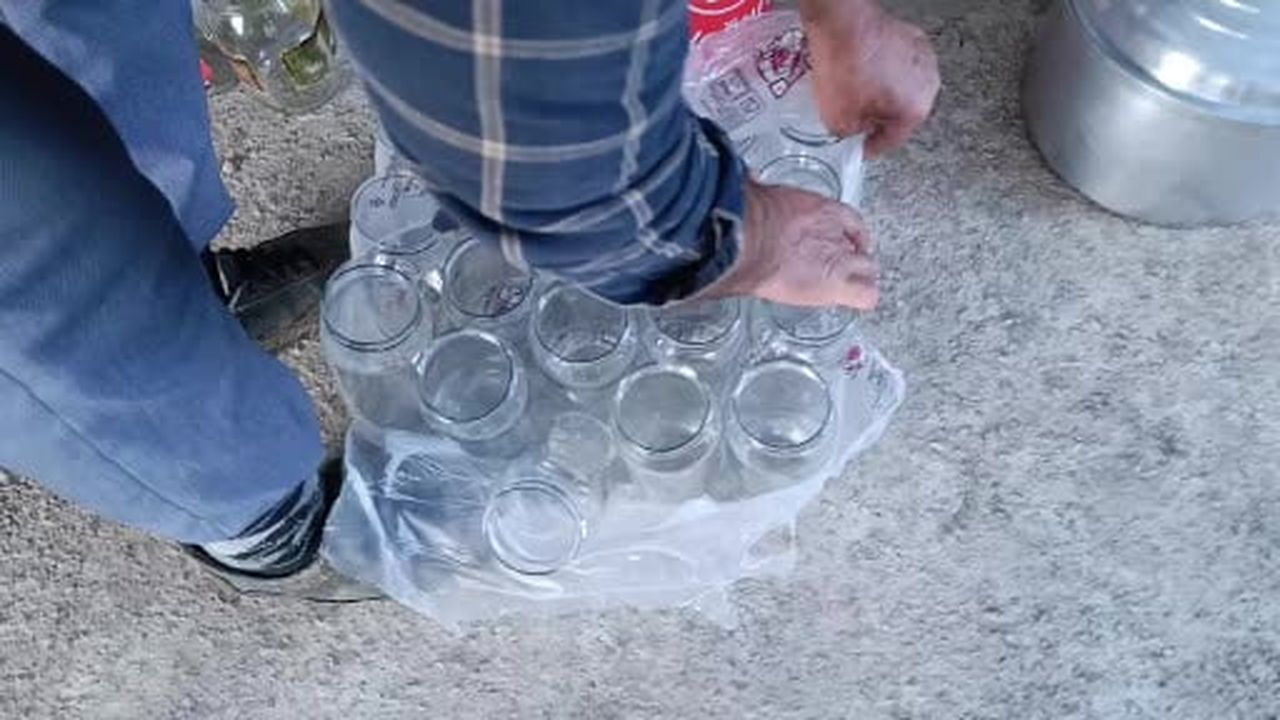 Kurutma tarhananın yerini alan şişe tarhanalar, kadınları iş yükü ve zaman kaybından...