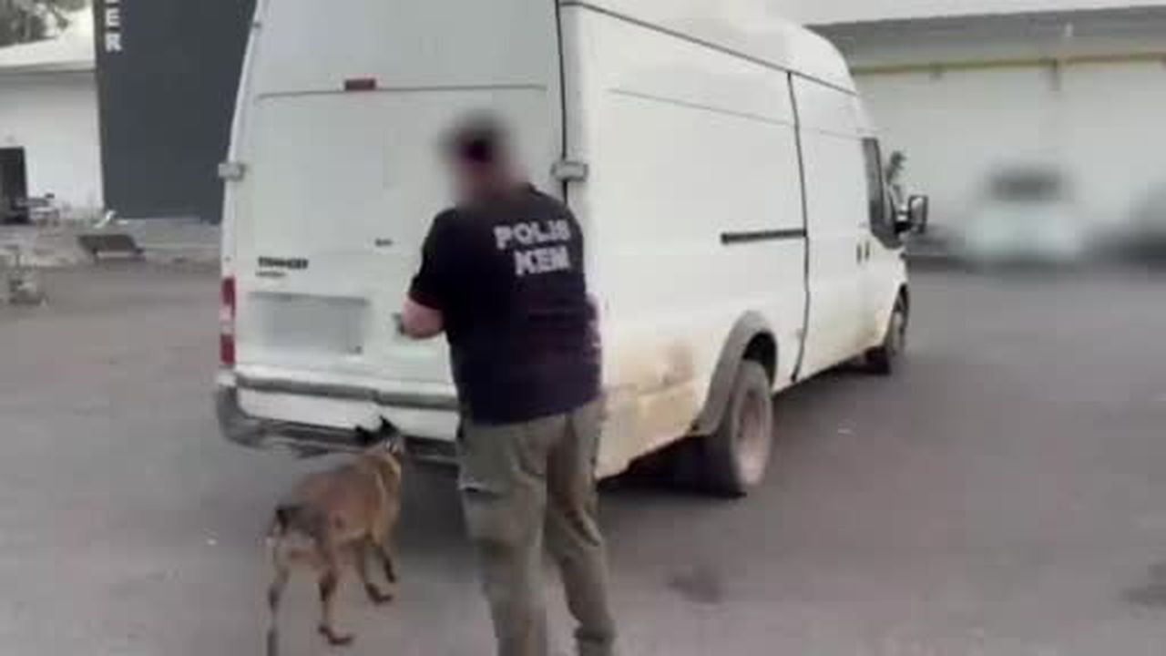 Diyarbakır’da uyuşturucu operasyonu: 56 kilo esrar ele geçirildi, 2 kişi gözaltına alındı