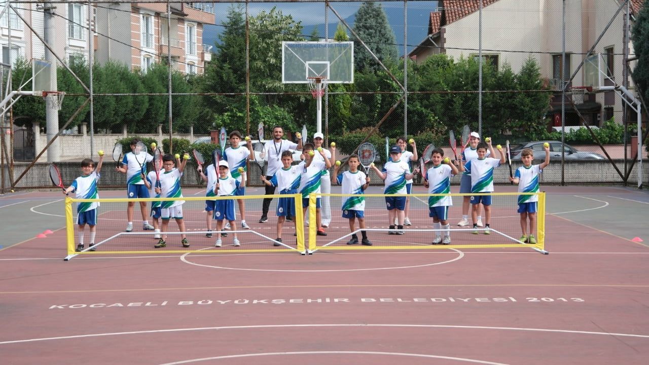 KARTEPE İLÇESİNDE ÇOCUKLARIN YAZ TATİLİNİ VERİMLİ, SAĞLIKLI VE EĞLENCELİ GEÇİRMELERİ AMACIYLA...