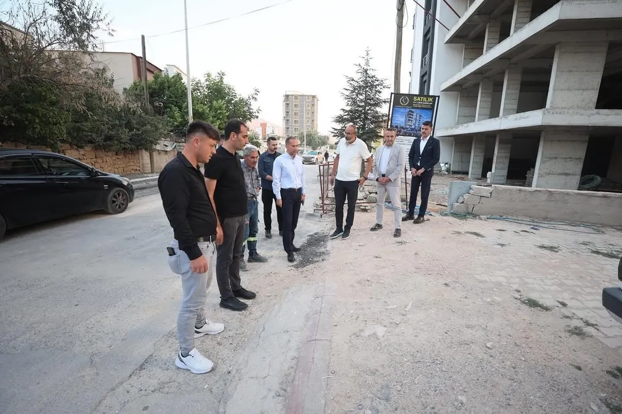 NİĞDE’DE ULAŞIM HAMLESİ SÜRÜYOR