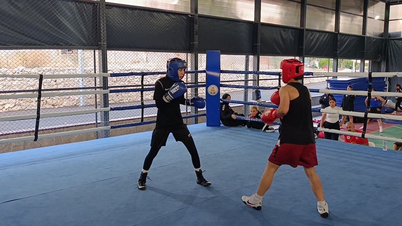 TÜRKİYE GENÇ KADINLAR BOKS MİLLİ TAKIMI, AVRUPA ŞAMPİYONASI, DÜNYA ŞAMPİYONASI İLE GENÇLİK...