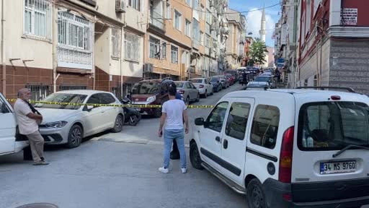 Fatih'te dehşet: Eşi ve çocuğunu öldürüp intihar etti