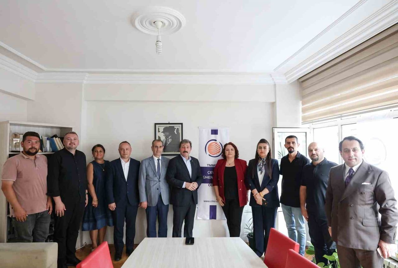 SAMSUN VALİSİ ORHAN TAVLI, TMMOB ÇEVRE MÜHENDİSLERİ ODASI SAMSUN ŞUBESİNİ ZİYARET EDEREK YÜRÜTÜLEN...