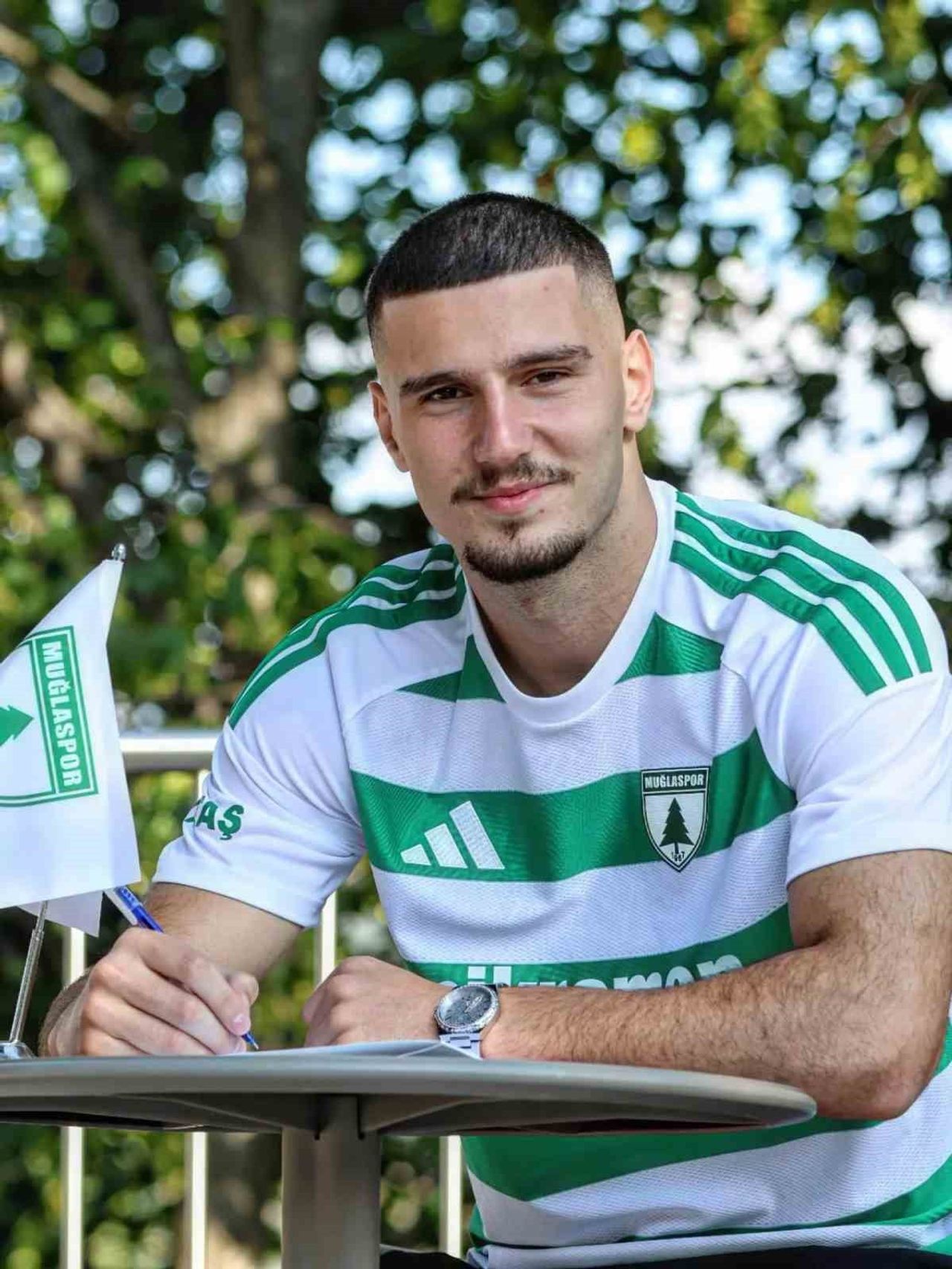 YENİ SEZON TRANSFER ÇALIŞMALARINI SÜRDÜREN MUĞLASPOR, HÜCUM HATTINI GENÇ BİR YETENEKLE...