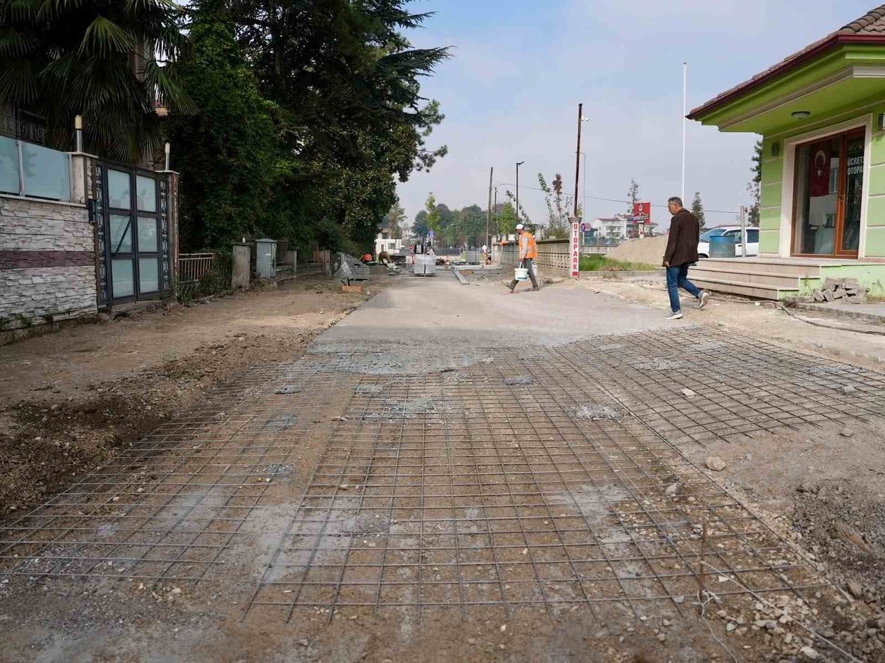 DÜZCE BELEDİYESİ, ŞEHİR MERKEZİNİN BÜYÜK YEŞİL ALANLARINDAN MİLLET BAHÇESİ İLE MERKEZ PARK’I...