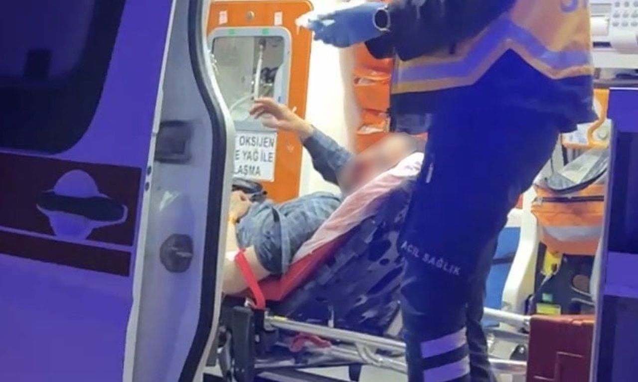 ESKİŞEHİR'DE BİR KADININ ÇIĞLIK ATMASI ÜZERİNE SESİN GELDİĞİ YÖNDEKİ ŞAHSI FARK EDEN VATANDAŞLAR...
