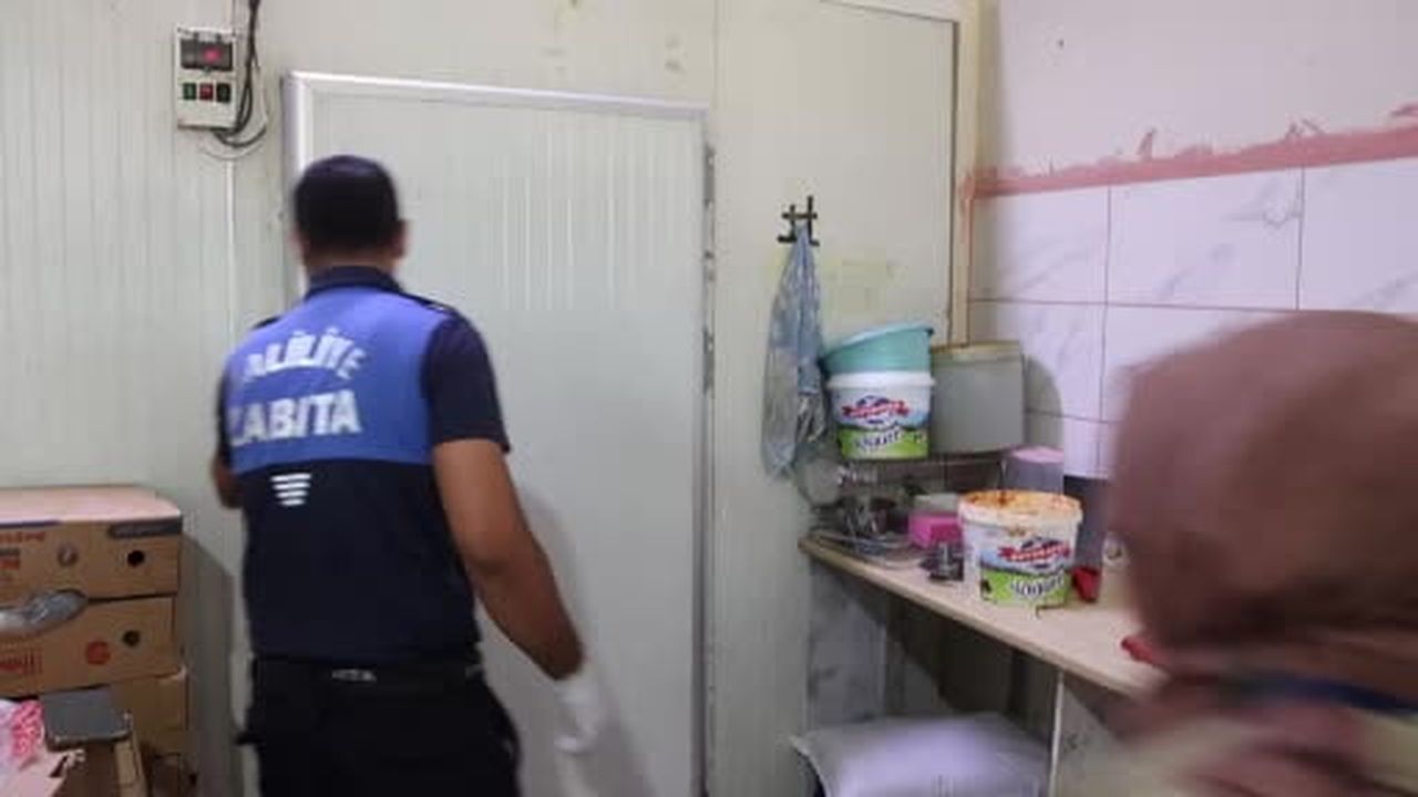 Şanlıurfa’da şok eden görüntüler: 315 kilo bozuk et ele geçirildi